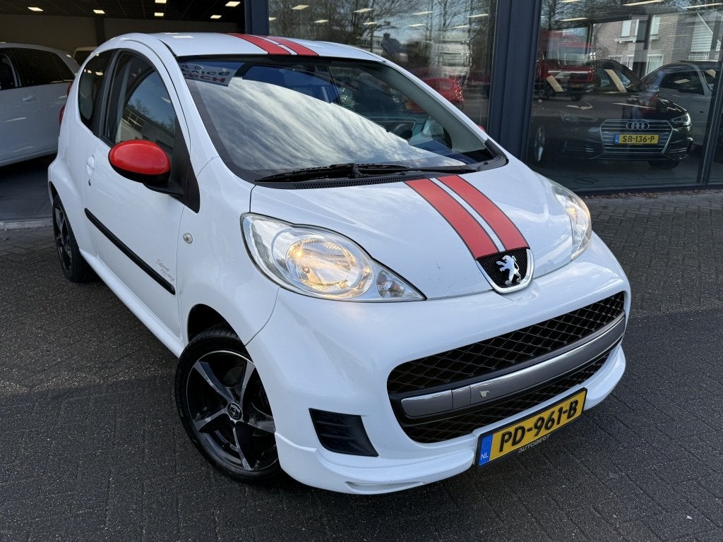 Peugeot 107 1.0-12V XR Sport airco / Nieuwe Koppeling. 100%, Auto's, Peugeot, Voorwielaandrijving, Gebruikt, 4 stoelen, Bedrijf