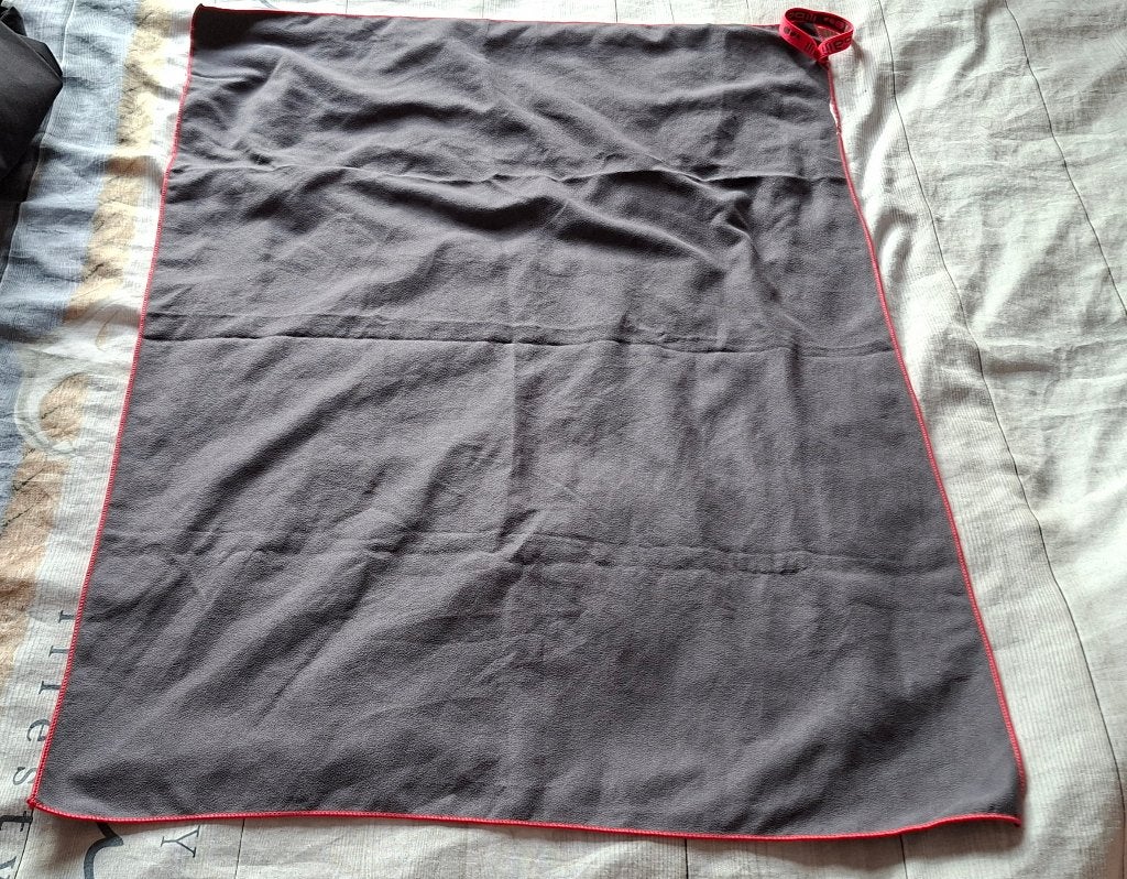 Microvezel sport handdoek / serviette microfibre, Ophalen of Verzenden, Zo goed als nieuw