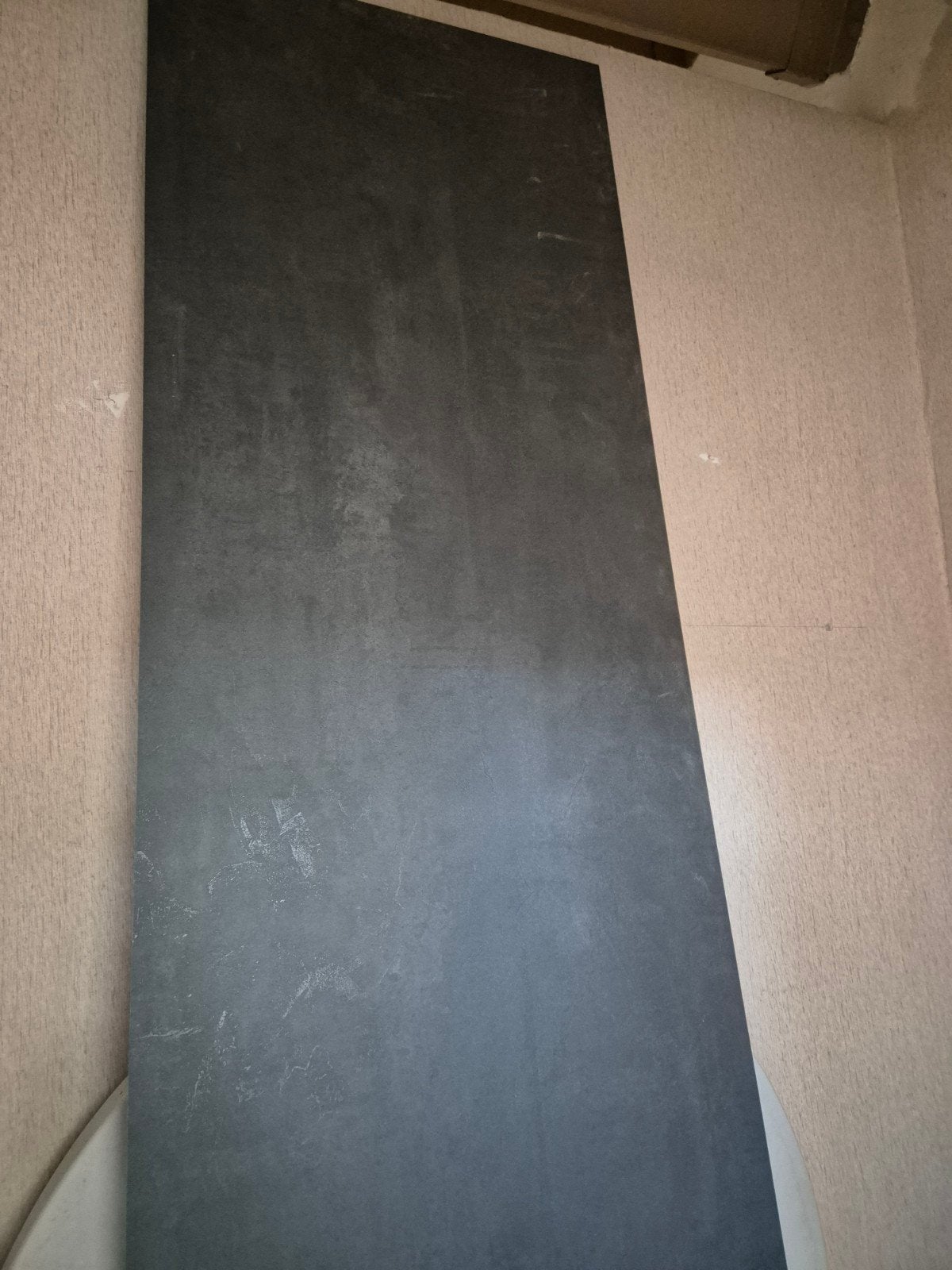 Houten plank (achterwand keuken), Ophalen