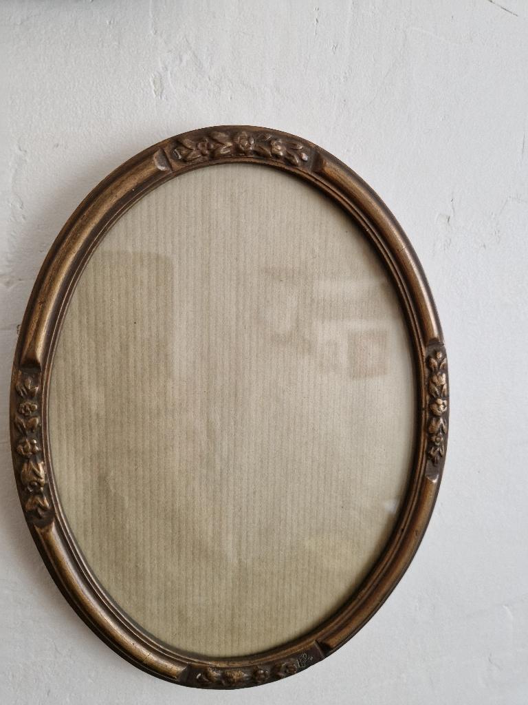 ovaal fotolijstje, Ophalen of Verzenden