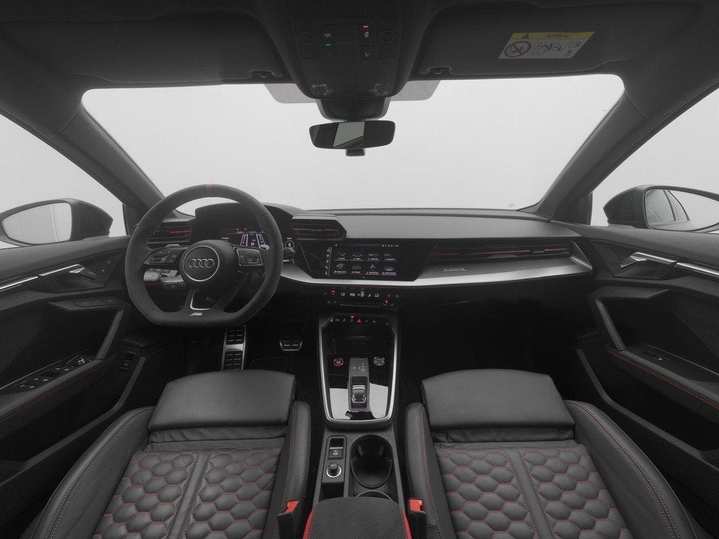 Audi RS3 Limousine 2.5 TFSI 400PK RS 3 quattro | Keramisch |, Automaat, Gebruikt, RS3, Bedrijf