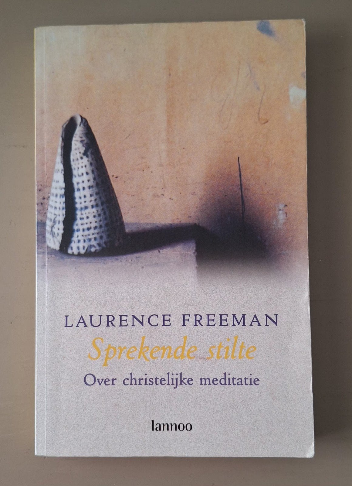 L. Freeman - Sprekende stilte, Boeken, Ophalen of Verzenden, Gelezen, L. Freeman
