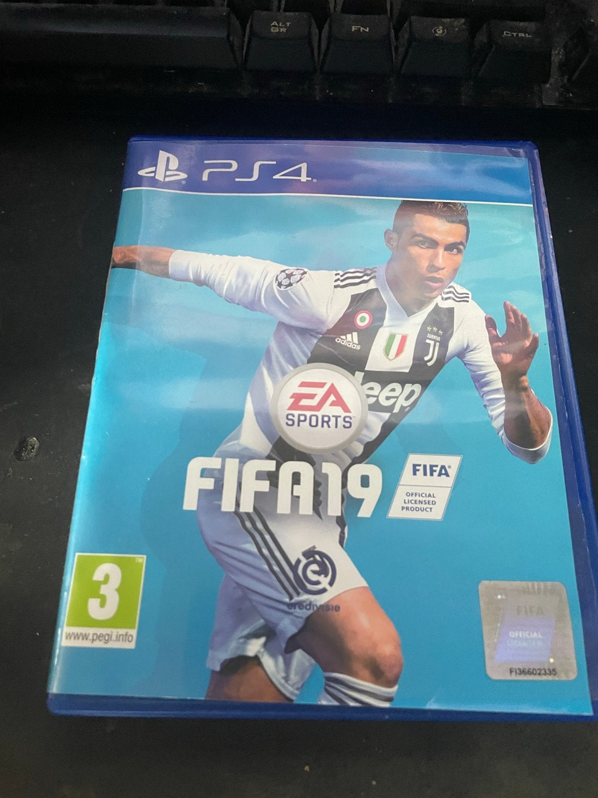FIFA 19 PS4, Gebruikt, Ophalen of Verzenden, Eén computer, Sport