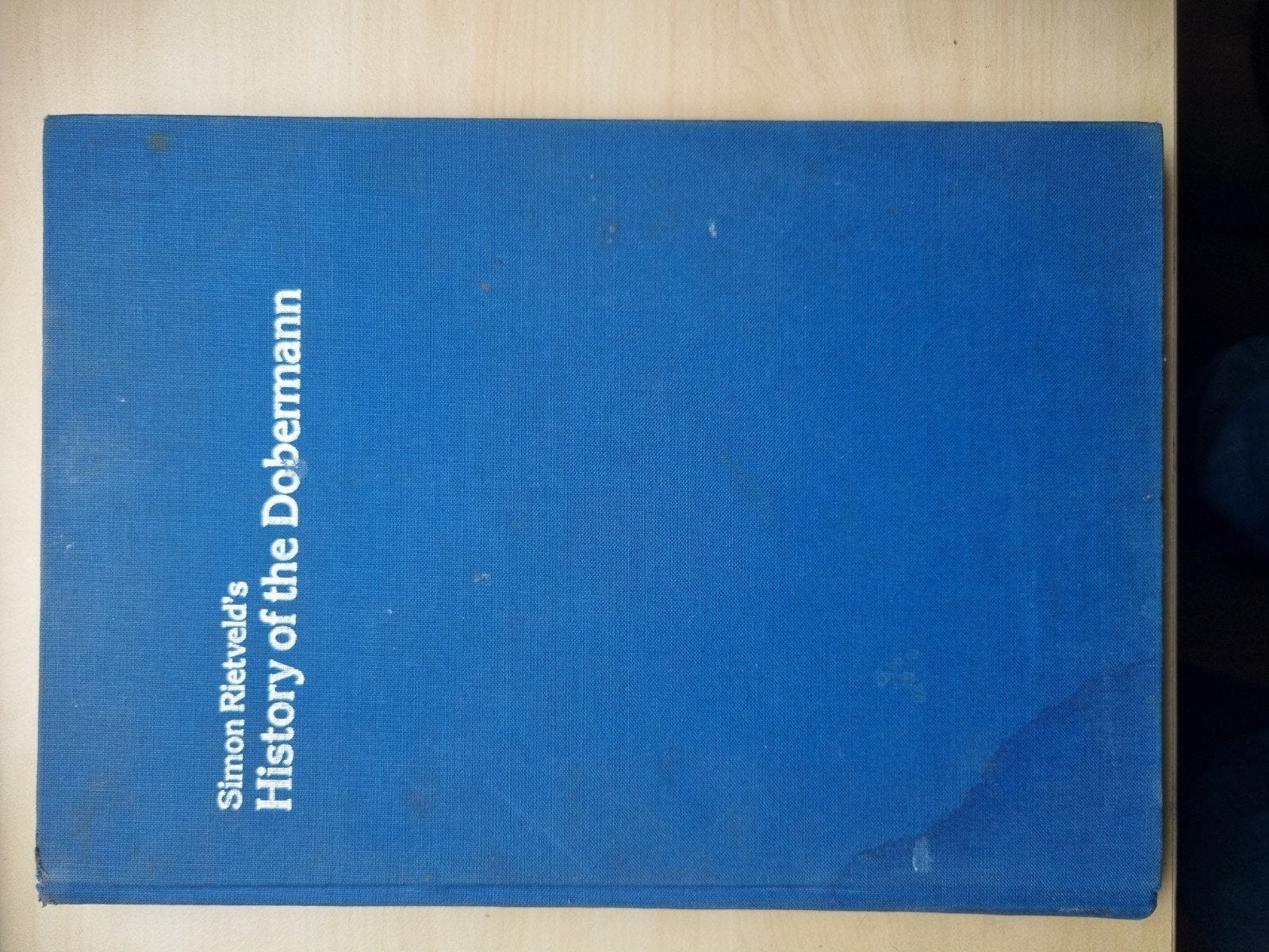 Dobermann boeken: Geschiedenis, verzorging en opvoeding, Ophalen of Verzenden, Gelezen, Honden, Diverse auteurs