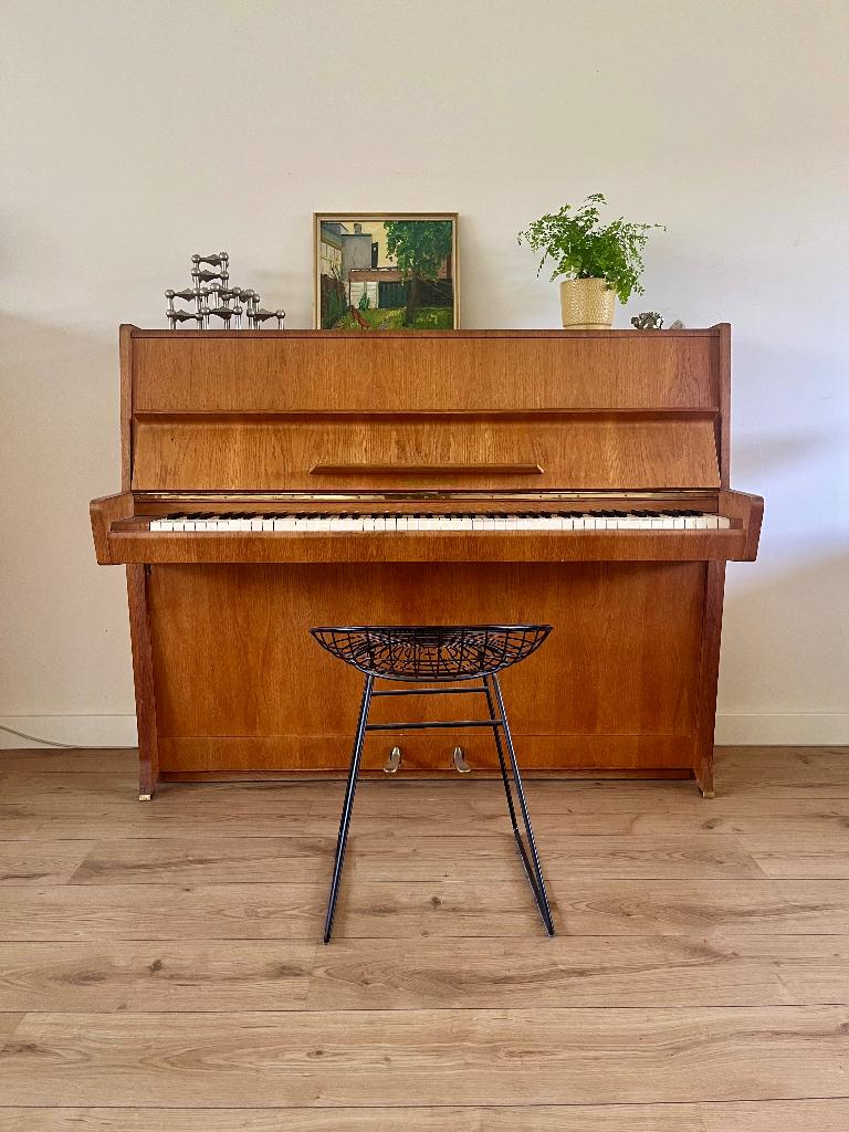 Piano Petrof, Ophalen, Gebruikt, Bruin, Piano