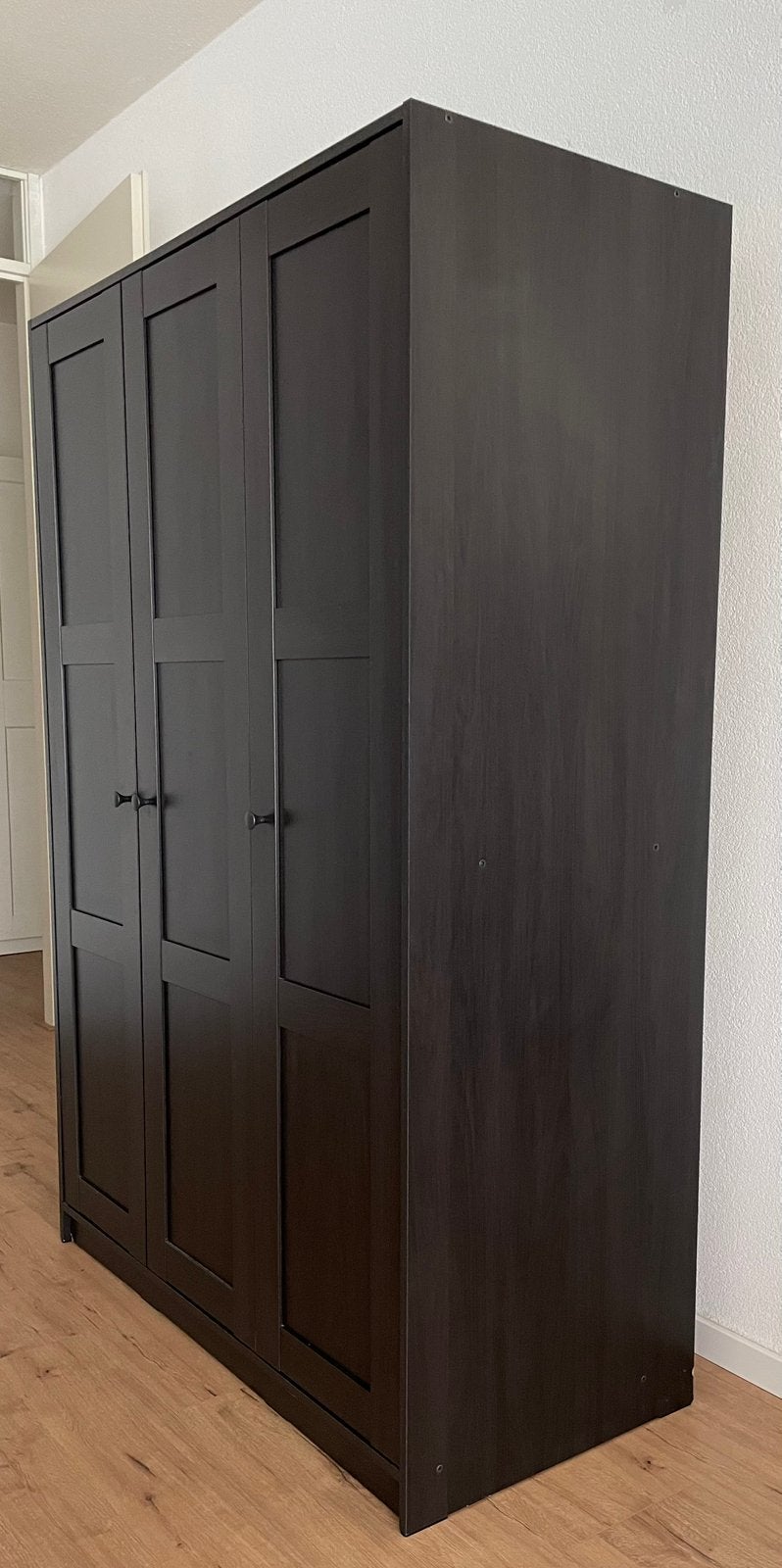 Kledingkast 3-deurs RAKKESTAD IKEA, Ophalen, 100 tot 150 cm, Zo goed als nieuw, 150 tot 200 cm