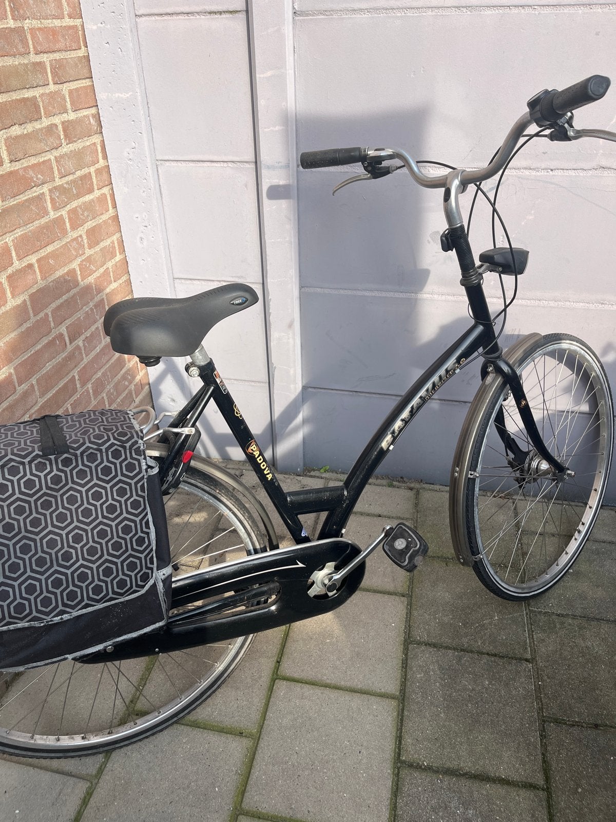Batavus Padova damesfiets met versnellingen en fietstassen, Ophalen, Velgrem, Batavus, 53 tot 56 cm