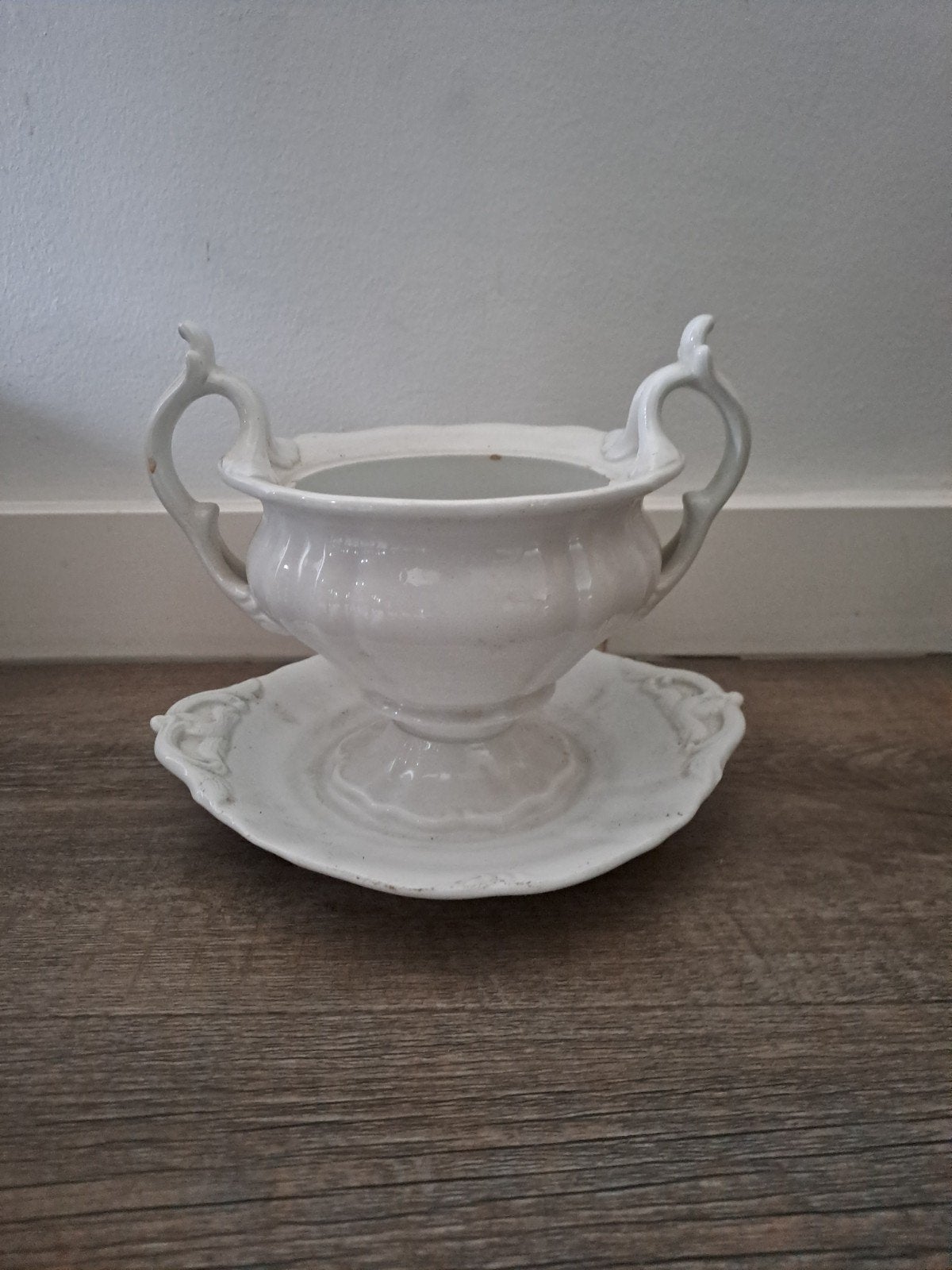 Antieke Witte Terrine met Schotel - Decoratief Stuk, Ophalen