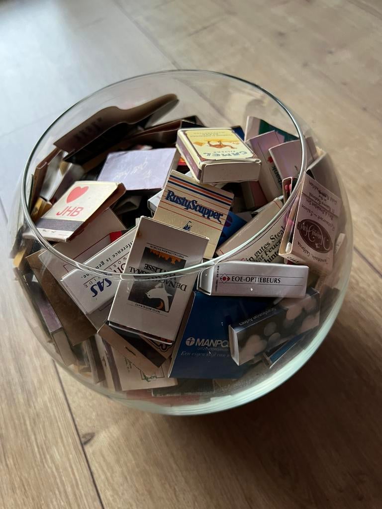 Grote verzameling lucifersdoosjes, Verzamelen, Rookartikelen, Aanstekers en Luciferdoosjes, Ophalen of Verzenden, Gebruikt, Luciferdoosjes of -merken