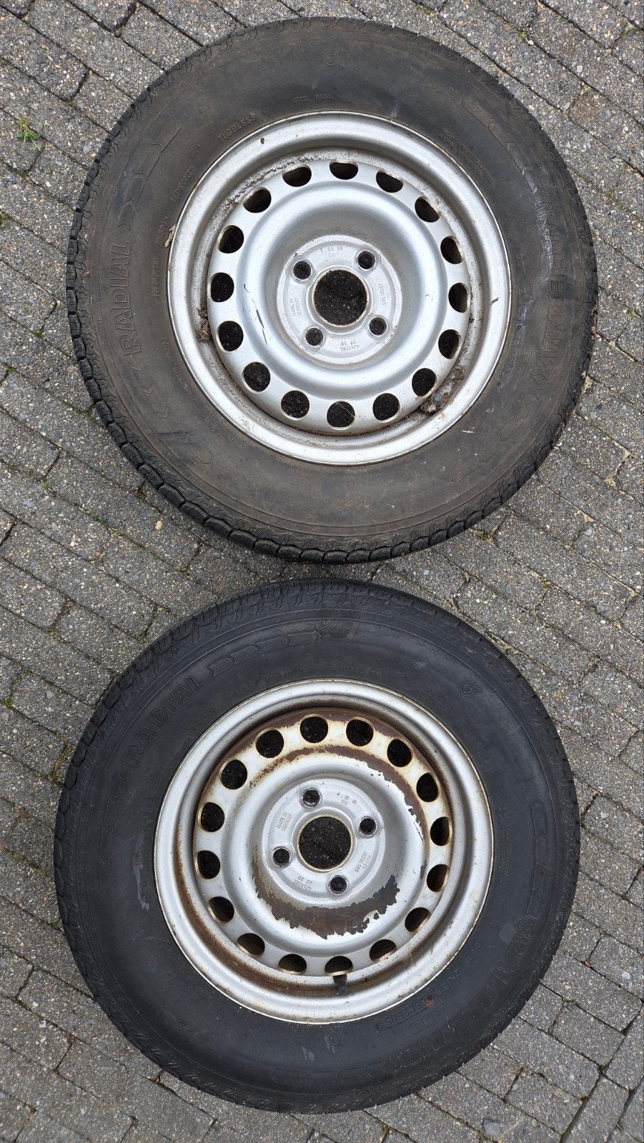 Aanhanger velgen met banden 155R13 84N, Auto diversen, Aanhangwagen-onderdelen, Ophalen of Verzenden, Gebruikt