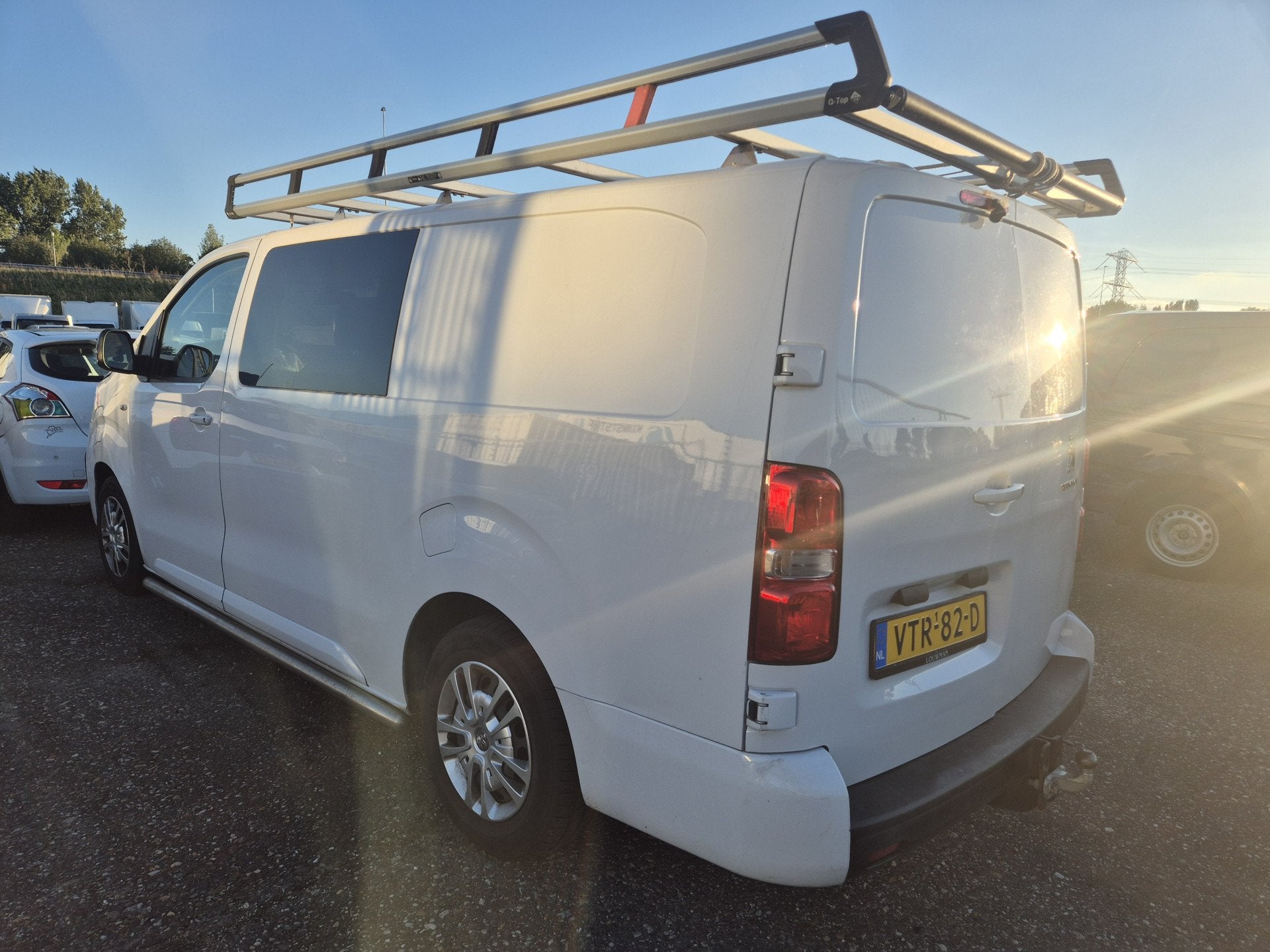 Peugeot e-Expert Long Premium DC 75 kWh voorschade 6-pers fu, Dealer onderhouden, 136 pk, Gebruikt, Wit