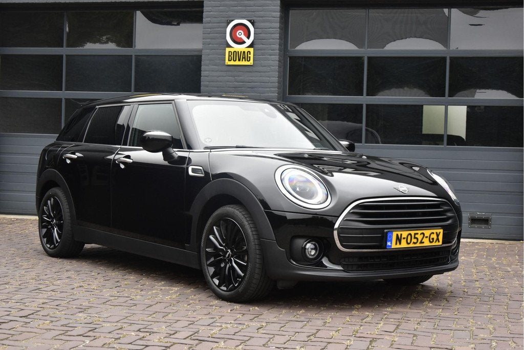 MINI Clubman Mini 1.5 Cooper Business Edition Automaat, Auto's, Mini, 12 maanden, 136 pk, Gebruikt, Leder en Stof
