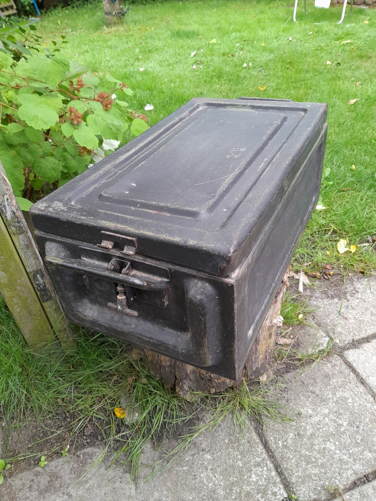 Oude munitie kist, Ophalen, Landmacht, Nederland, Kist of Geocache