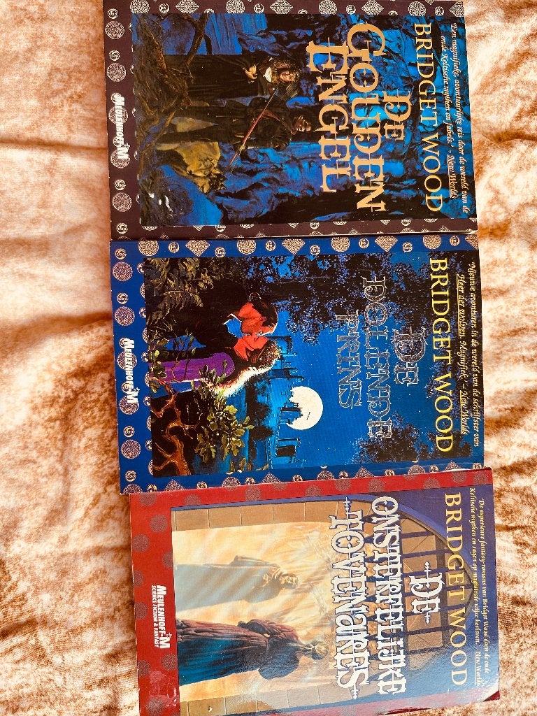 3 x Bridget wood, Ophalen of Verzenden, Gelezen, Bridget wood