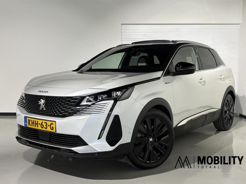 Peugeot 3008 1.6 HYbrid4 300PK GT|Black Pack|PANODAK|4x4|360, Auto's, Peugeot, Automaat, Automatische klimaatregeling, 77 km/l