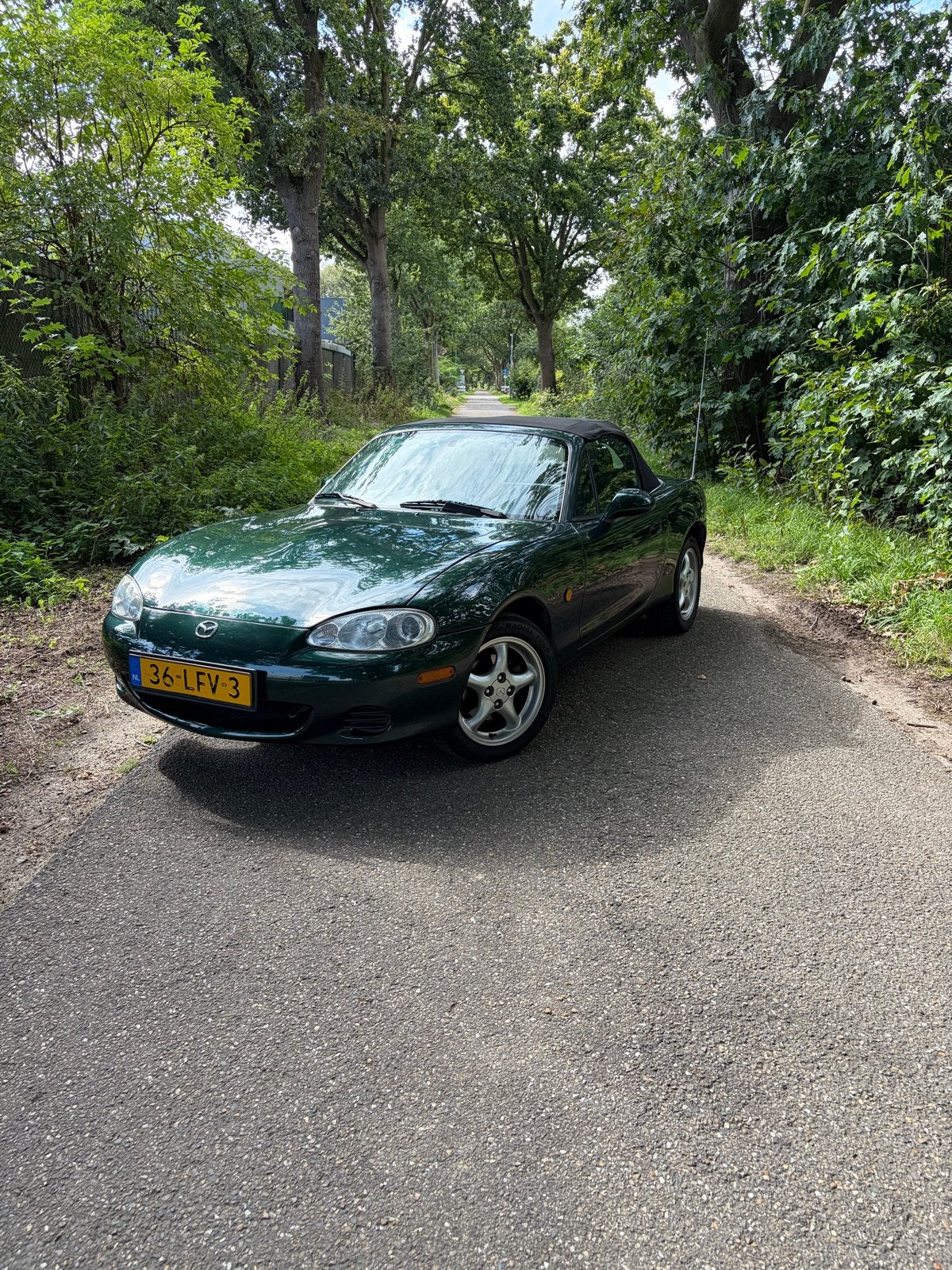 Mazda MX-5 NBFL | 1.6 | 2001 | Groen | Hardtop, 40 €/maand, Zwart, 4 cilinders, Cabriolet
