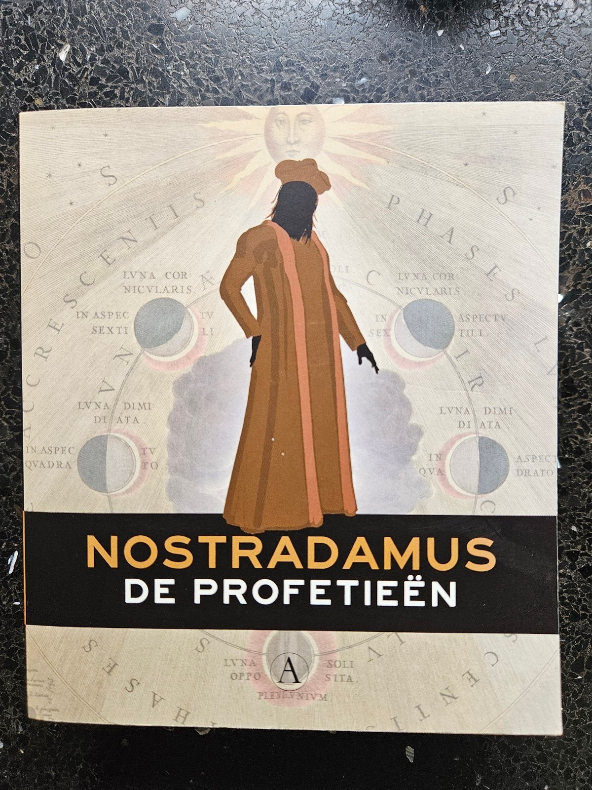 Nostradamus: De Profetieën - Mysterieuze Voorspellingen, Ophalen of Verzenden, Zo goed als nieuw, Nostradamus, Europa overig