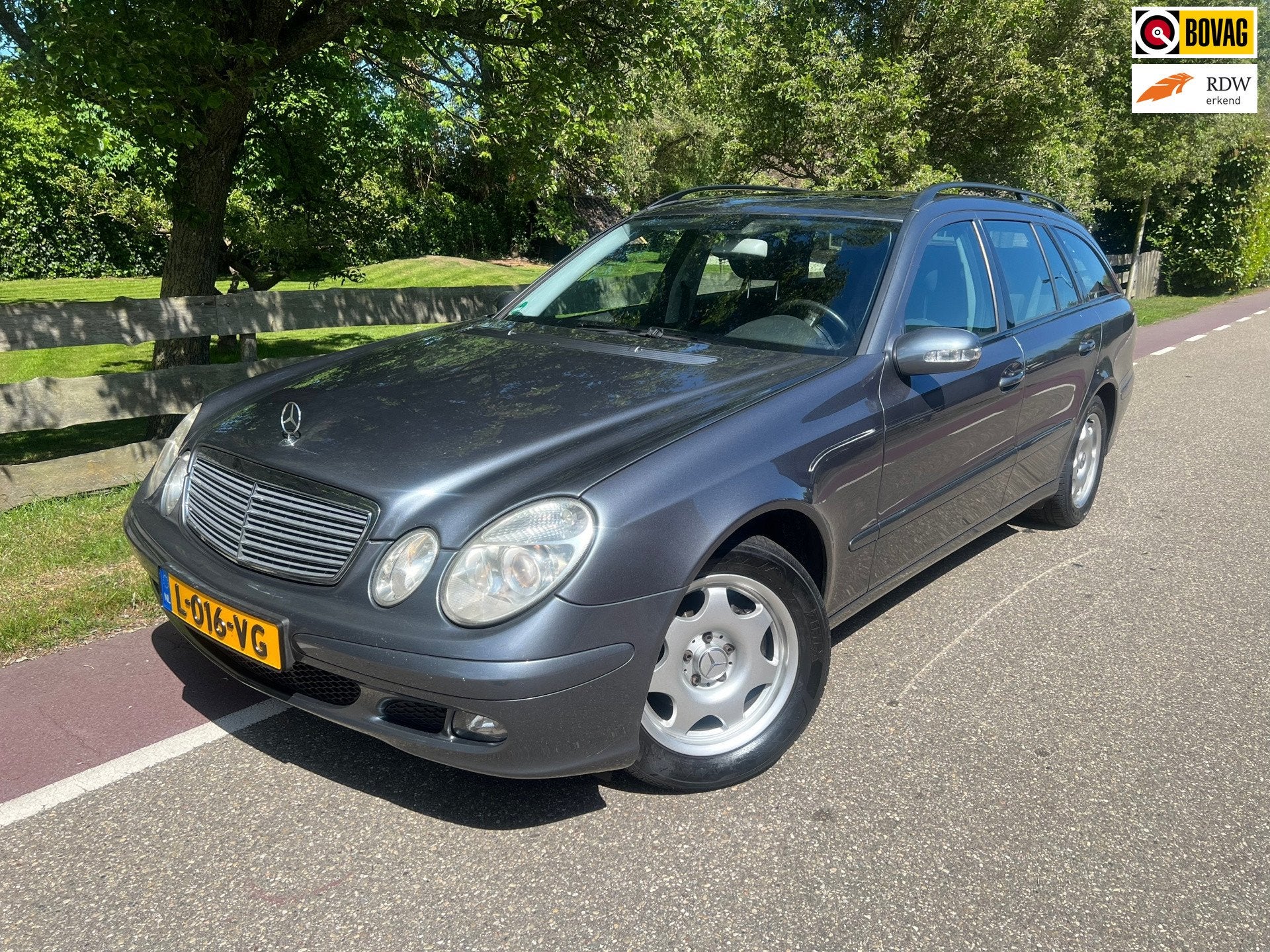 Mercedes-Benz E-klasse Combi 200 K. Avantgarde Trekhaak, Auto's, Automaat, Zwart, 1796 cc, 163 pk