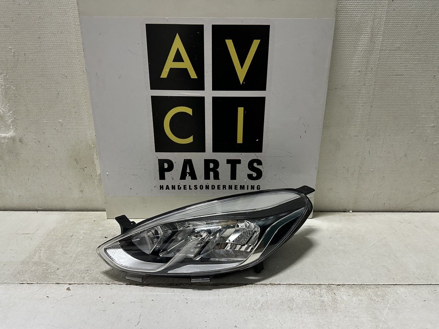Koplamp Ford Fiesta MK8 Led origineel H1BB-13W029-CD Links, Gebruikt, -, -, Ophalen of Verzenden