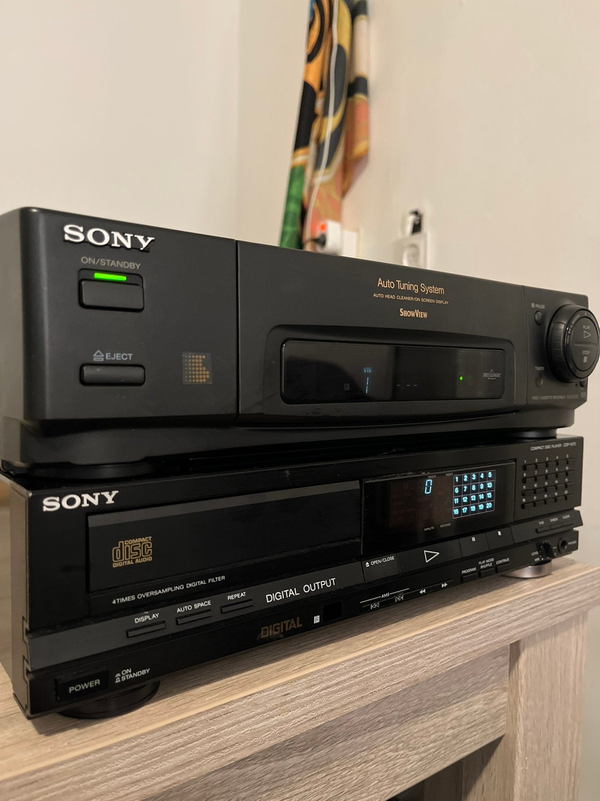 Vintage SONY SLV-E200VP VHS Videorecorder + SONY CD Speler, Ophalen, Gebruikt