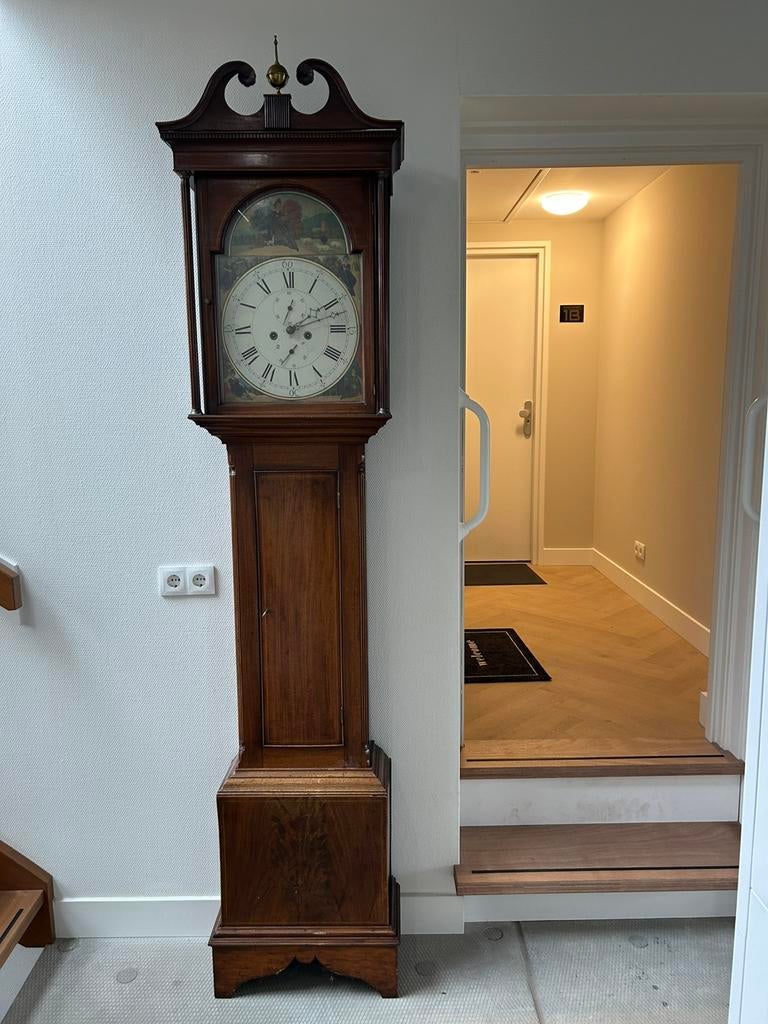 Engels staand horloge, Ophalen of Verzenden
