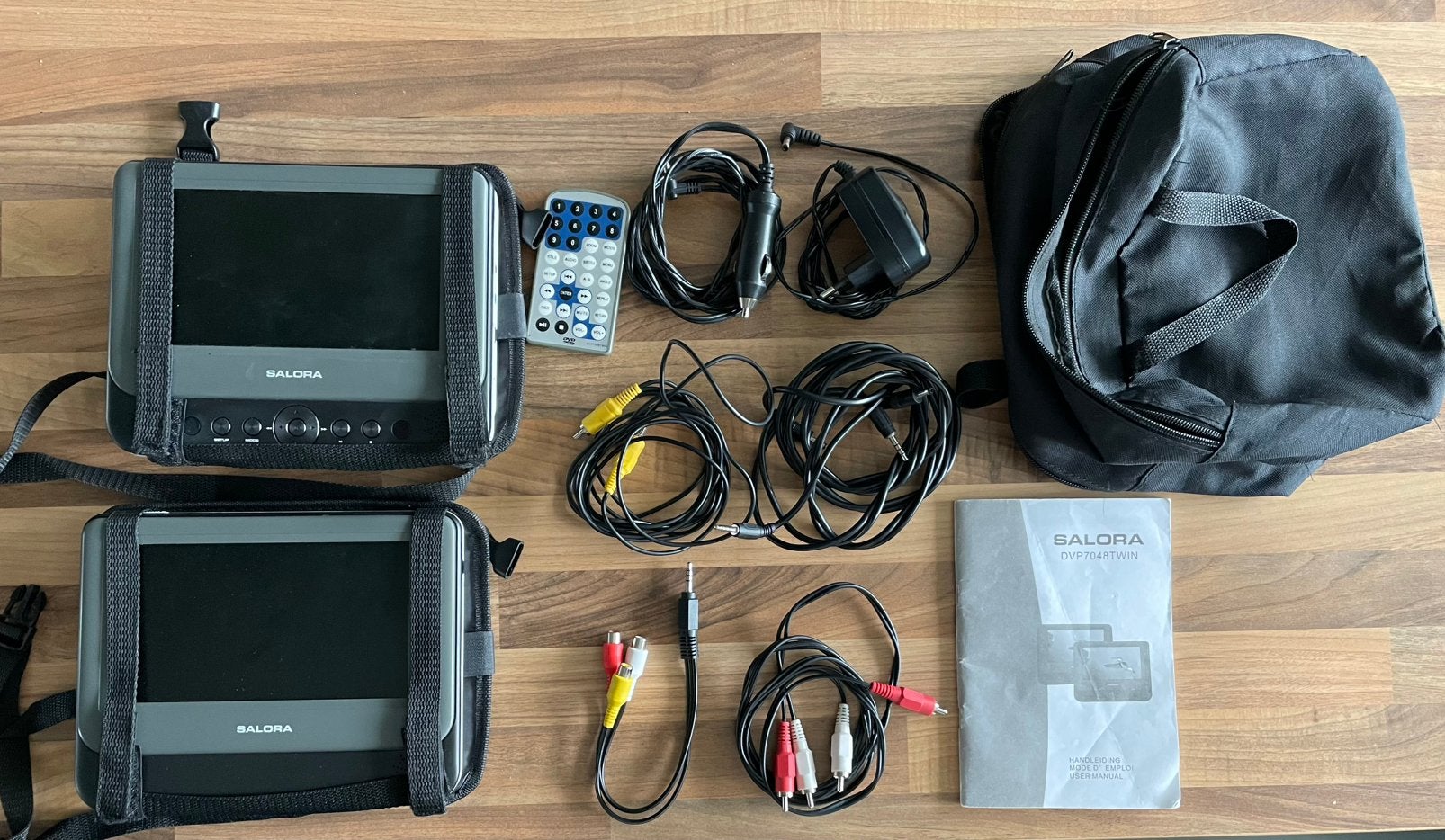 Salora Twin draagbare DVD-speler set, Audio, Tv en Foto, Dvd-spelers, Gebruikt, Draagbaar, Ophalen of Verzenden, Overige merken