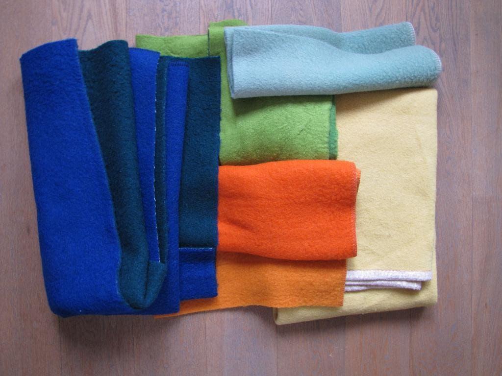 Resten wollen dekens als hobbymateriaal, Gebruikt, Verzenden, Meerkleurig, Natuurlijk materiaal