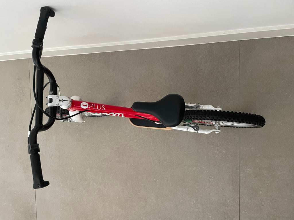 Woom 1+ loopfiets rood, Ophalen, Zo goed als nieuw, Minder dan 16 inch