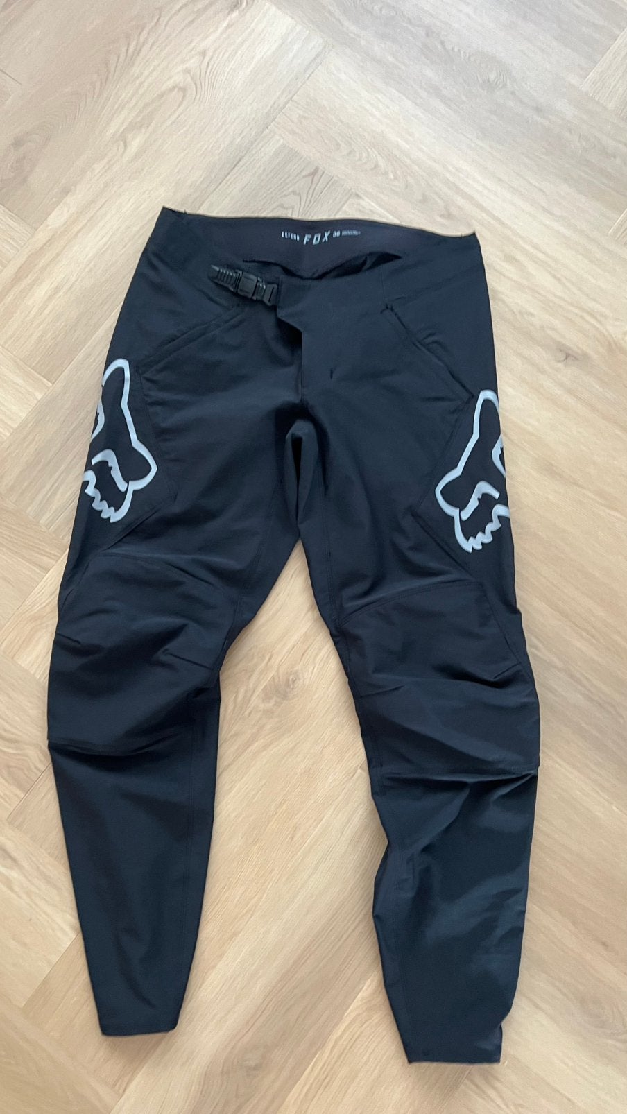 Fox Racing Defend MTB broek mt 36, Fietsen en Brommers, Fully, Ophalen, Zo goed als nieuw, Overige merken