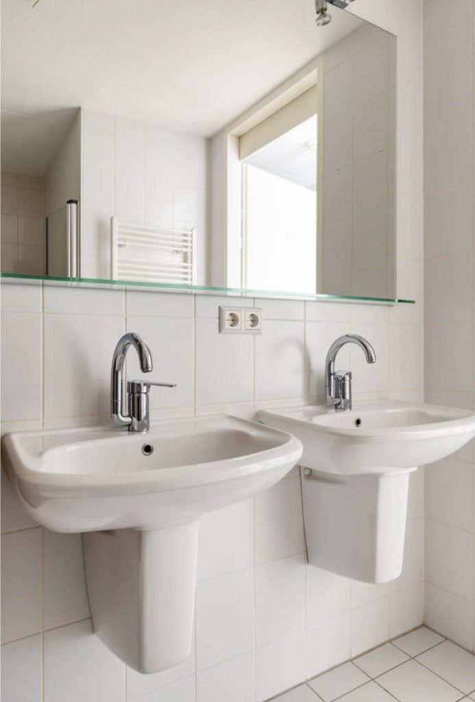 Complete badkamer met bad en douche, zelf demonteren/afhalen, Huis en Inrichting, Ophalen, Gebruikt, Met bad