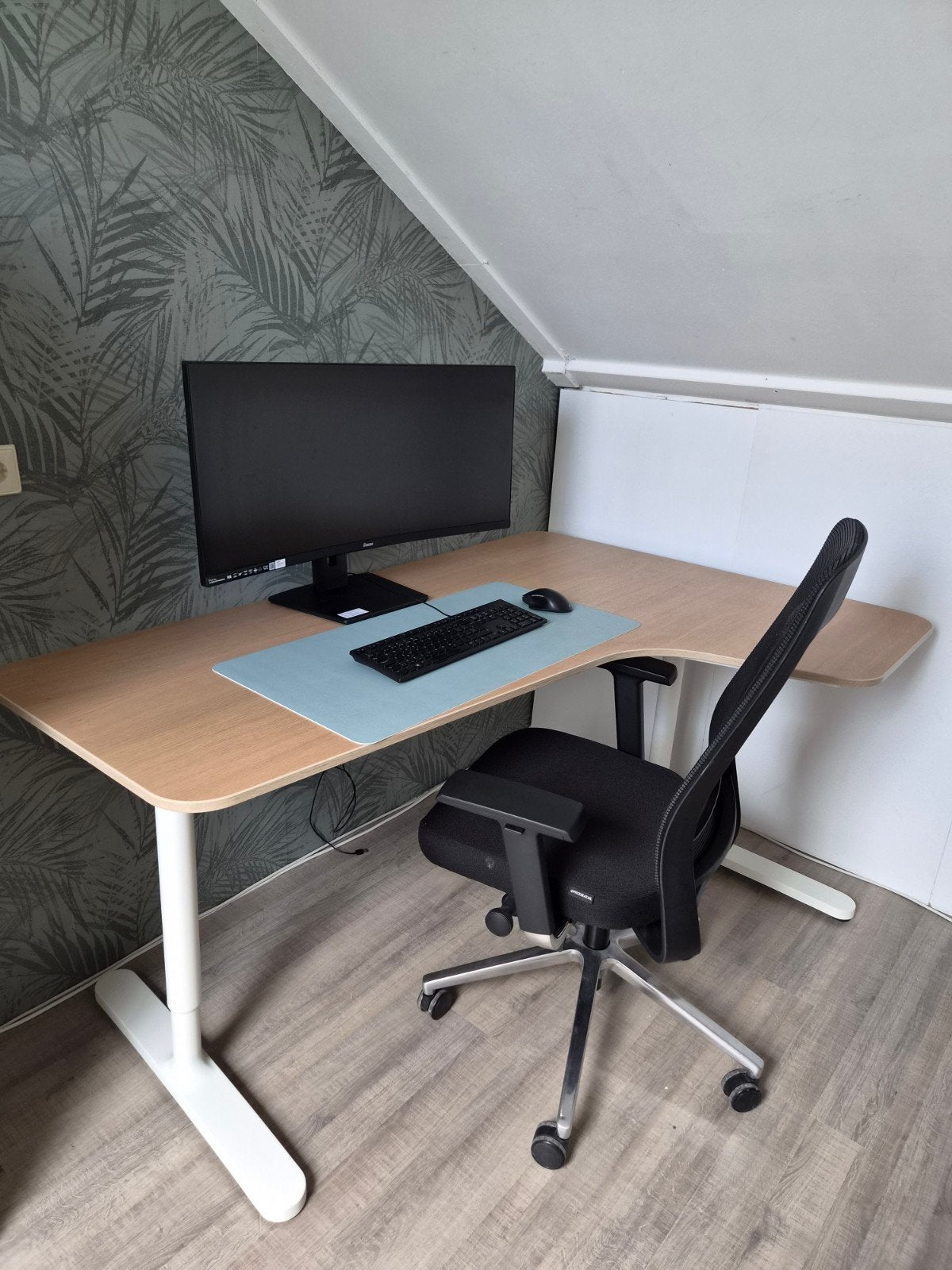 Bekant hoekbureau 160 x 110 cm, Huis en Inrichting, Bureaus, Ophalen, Scandinavisch, Hoekbureau, IKEA