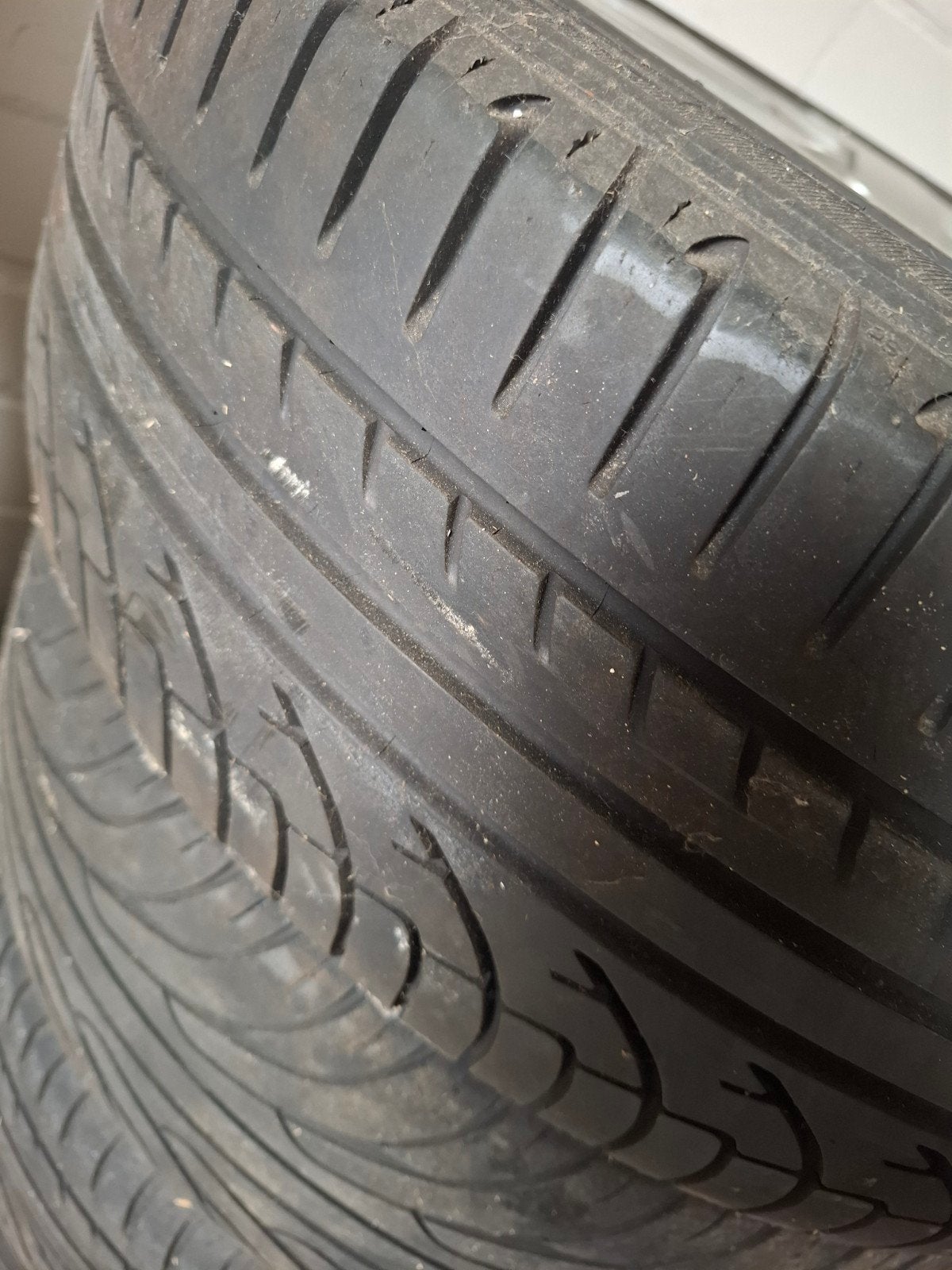 Michelin banden met Ford velgen, Ophalen