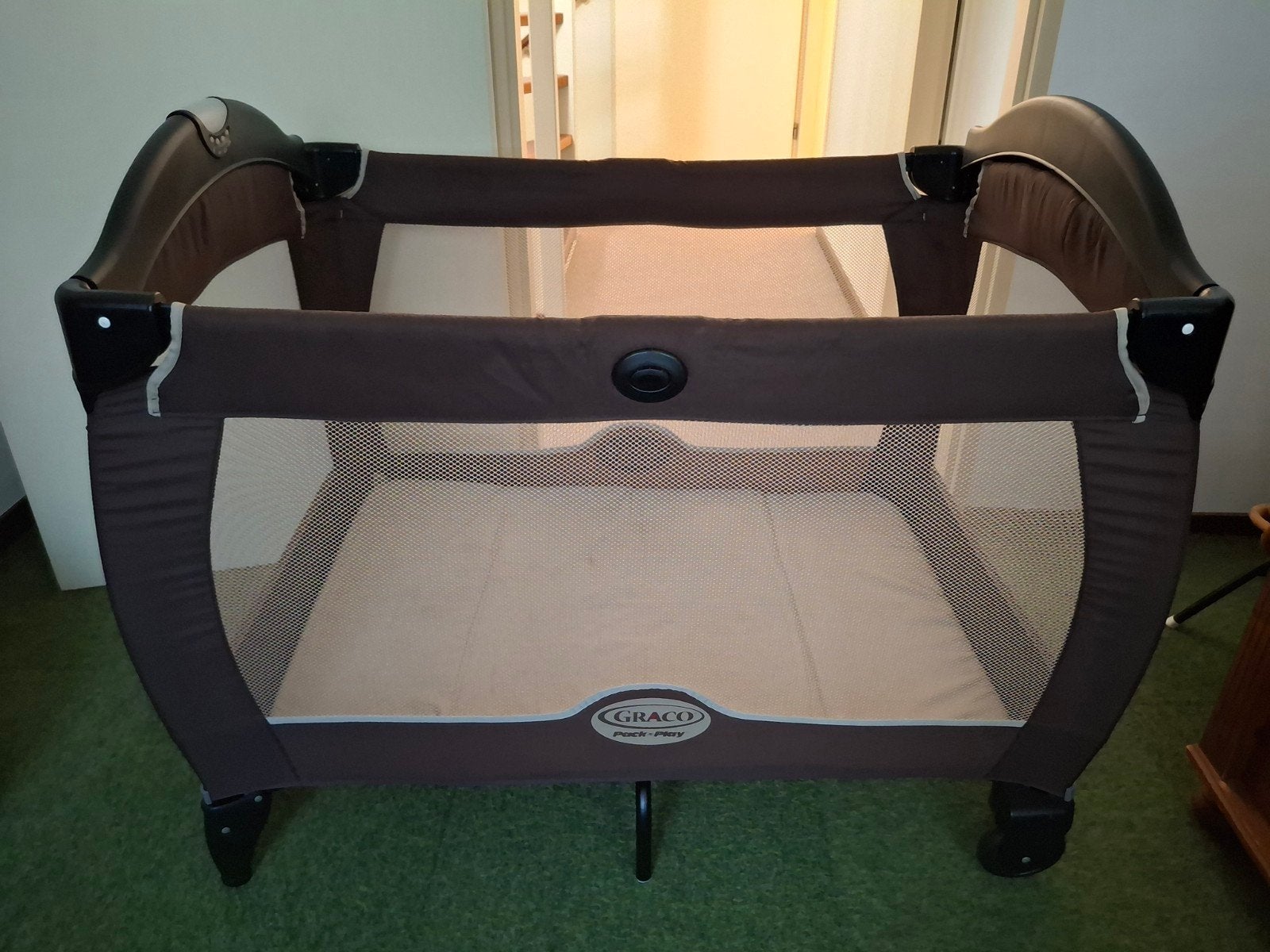 Campingbed met verschoonplank en verhoogde inzet, Ophalen, Gebruikt, Minder dan 140 cm, Minder dan 70 cm