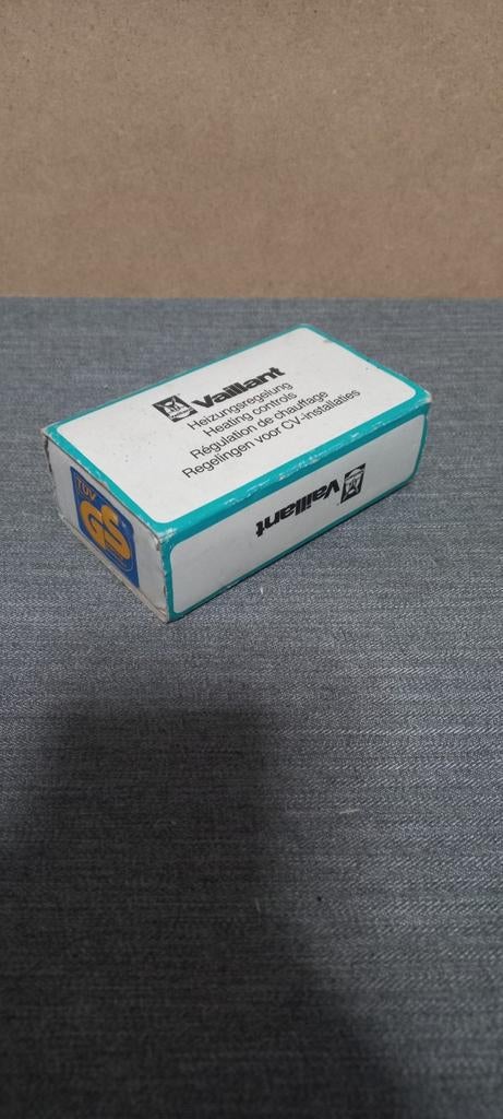 Vaillant VRT 397/2 Kamerthermostaat 24V, Doe-het-zelf en Verbouw, Ophalen of Verzenden
