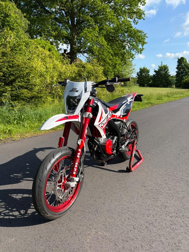 Rieju mrt Trophy 2025! (Schakelbrommer), 6 versnellingen, Zo goed als nieuw, 50 cc, Ophalen