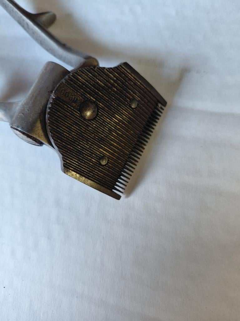 Hand haarknipper, Antiek en Kunst, Antiek | Gereedschap en Instrumenten, Ophalen of Verzenden