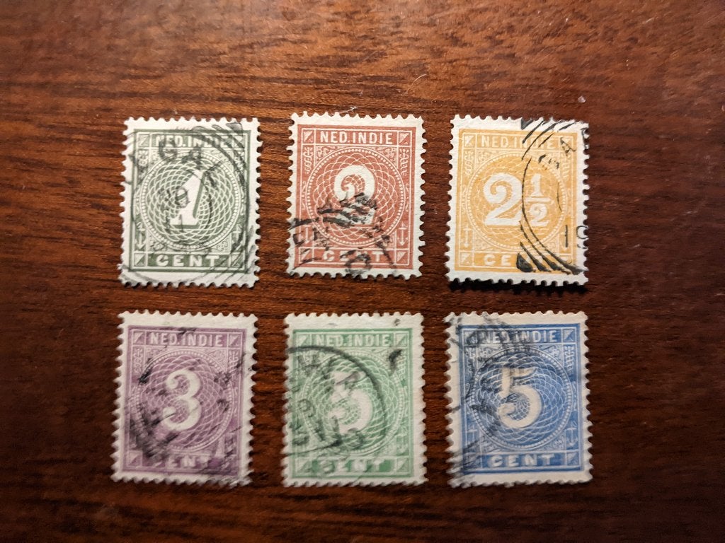 NED. INDIE 1883-1890; serie CIJFERZEGELS LEES !, Verzenden, Gestempeld, Nederlands-Indië
