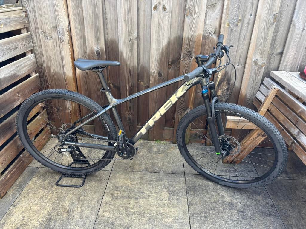 Trek marlin, Fietsen en Brommers, Ophalen, Zo goed als nieuw, Trek