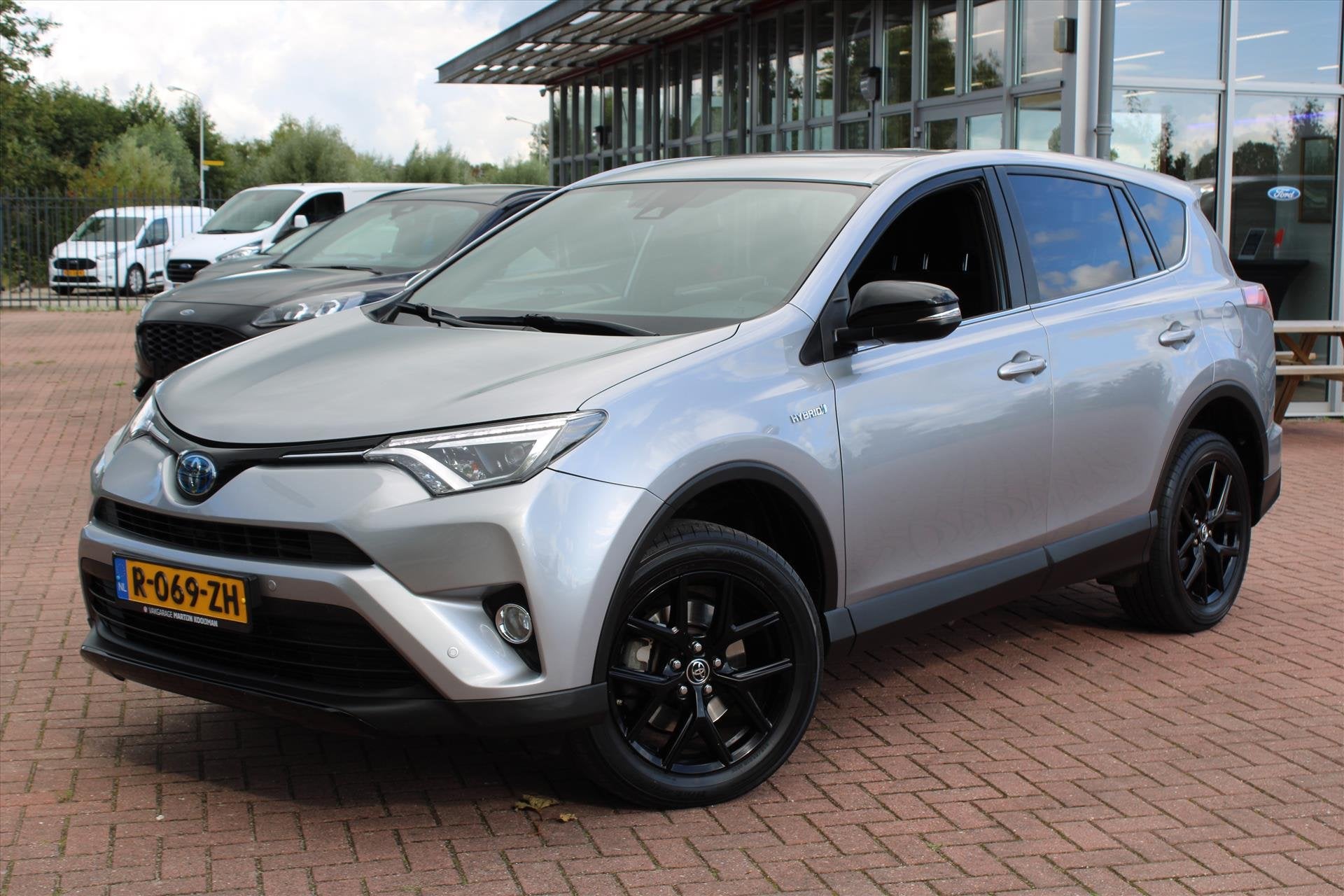 Toyota RAV4 2.5 VVT-i Hybrid 197pk 2WD Aut Energy, Trekhaak, Auto's, Automaat, 12 maanden, Gebruikt, Euro 6
