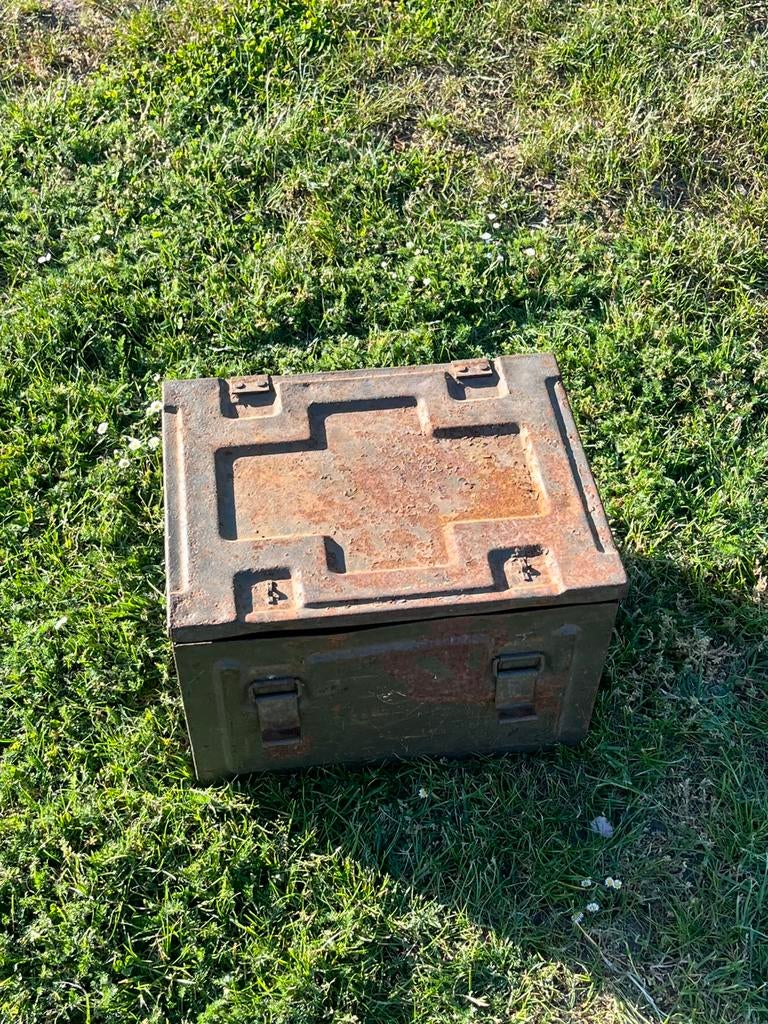 Canadese kist uit 1945 ww2 wo2, Ophalen, Kist of Geocache