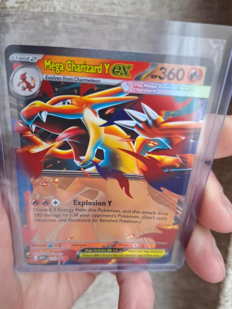 Charizard fans: Mega Charizard Y EX pokemon kaart!, Ophalen of Verzenden, Zo goed als nieuw
