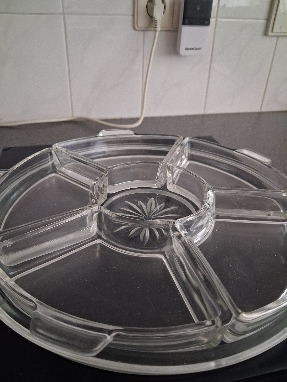 SERVEERSCHAAL MET 5 LOSSE BAKJES VAN GLAS diameter 27 cm, Ophalen of Verzenden, Overige stijlen, Glas, Schaal of Schalen