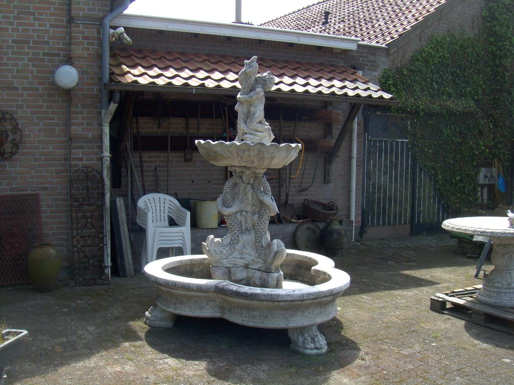 fontein, Tuin en Terras, Waterpartijen en Fonteinen, Ophalen, Gebruikt, Beton, Fontein