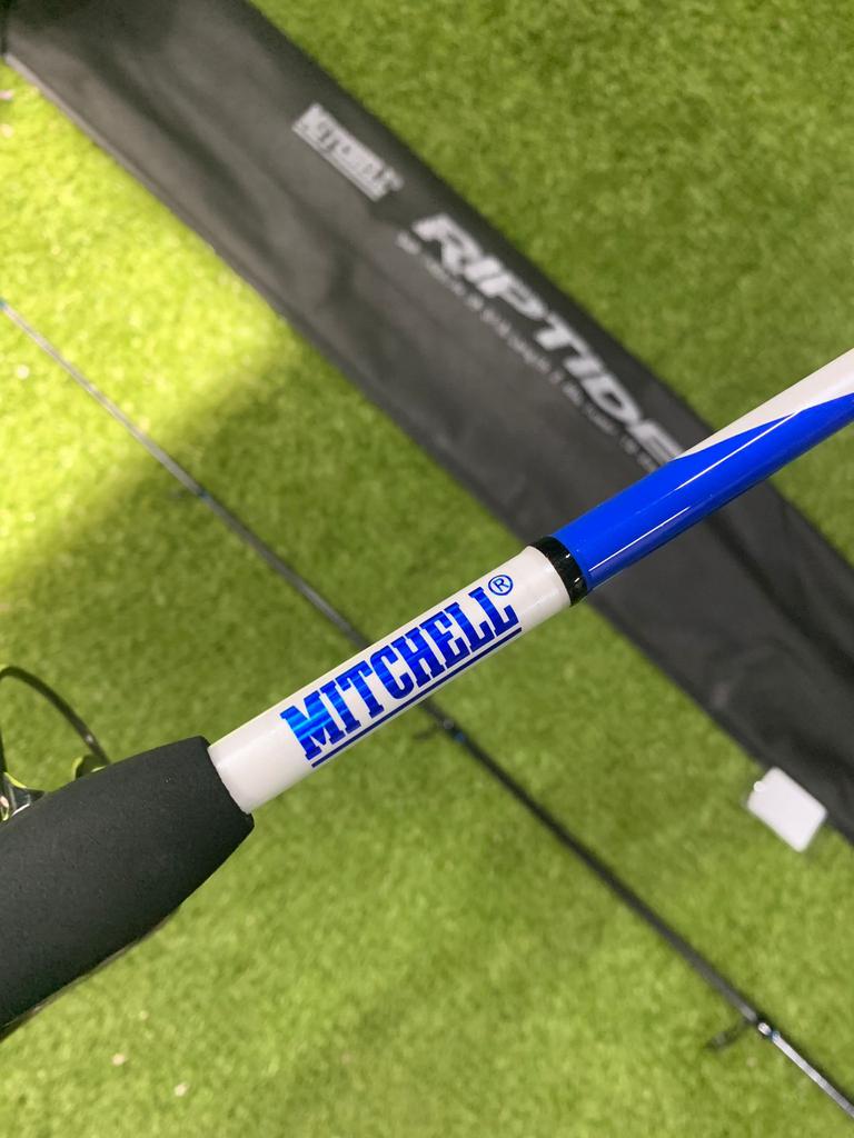 Nieuwe Mitchell zeebaarshengel + molen, 2.40m & 10-35 gr, Watersport en Boten, Hengelsport | Zeevissen, Ophalen of Verzenden, Nieuw