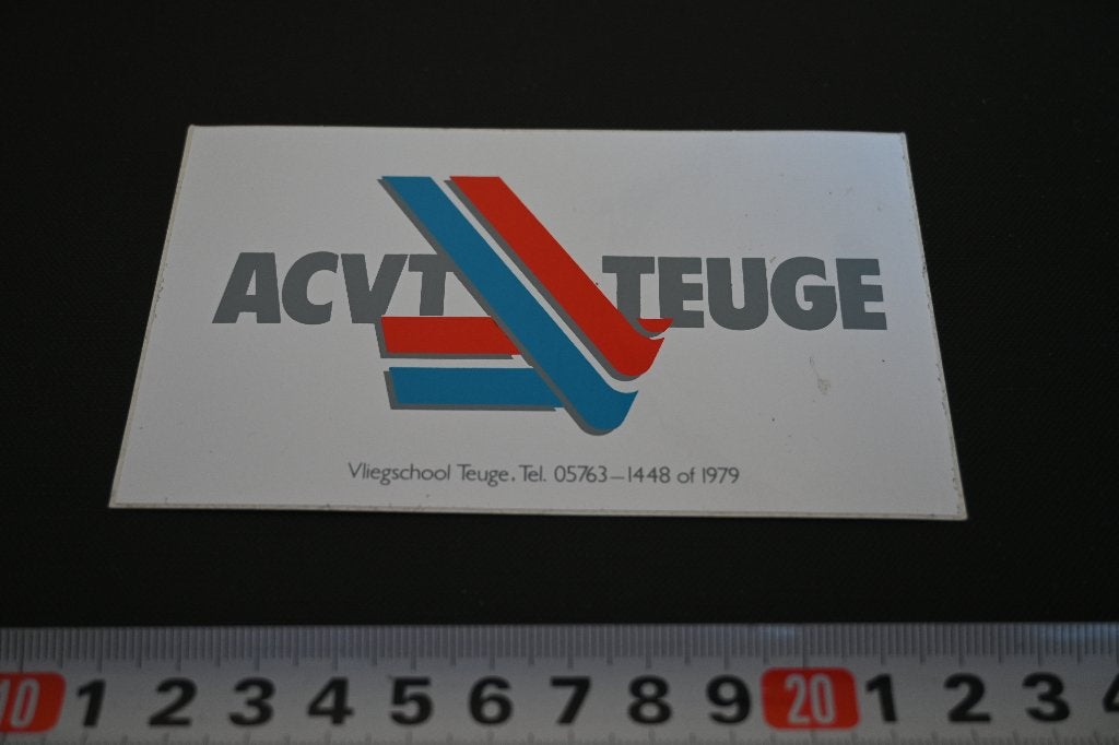 sticker ACVT TEUGE  Vliegschool Teuge 05763-1448-1979 *, Ophalen of Verzenden, Zo goed als nieuw