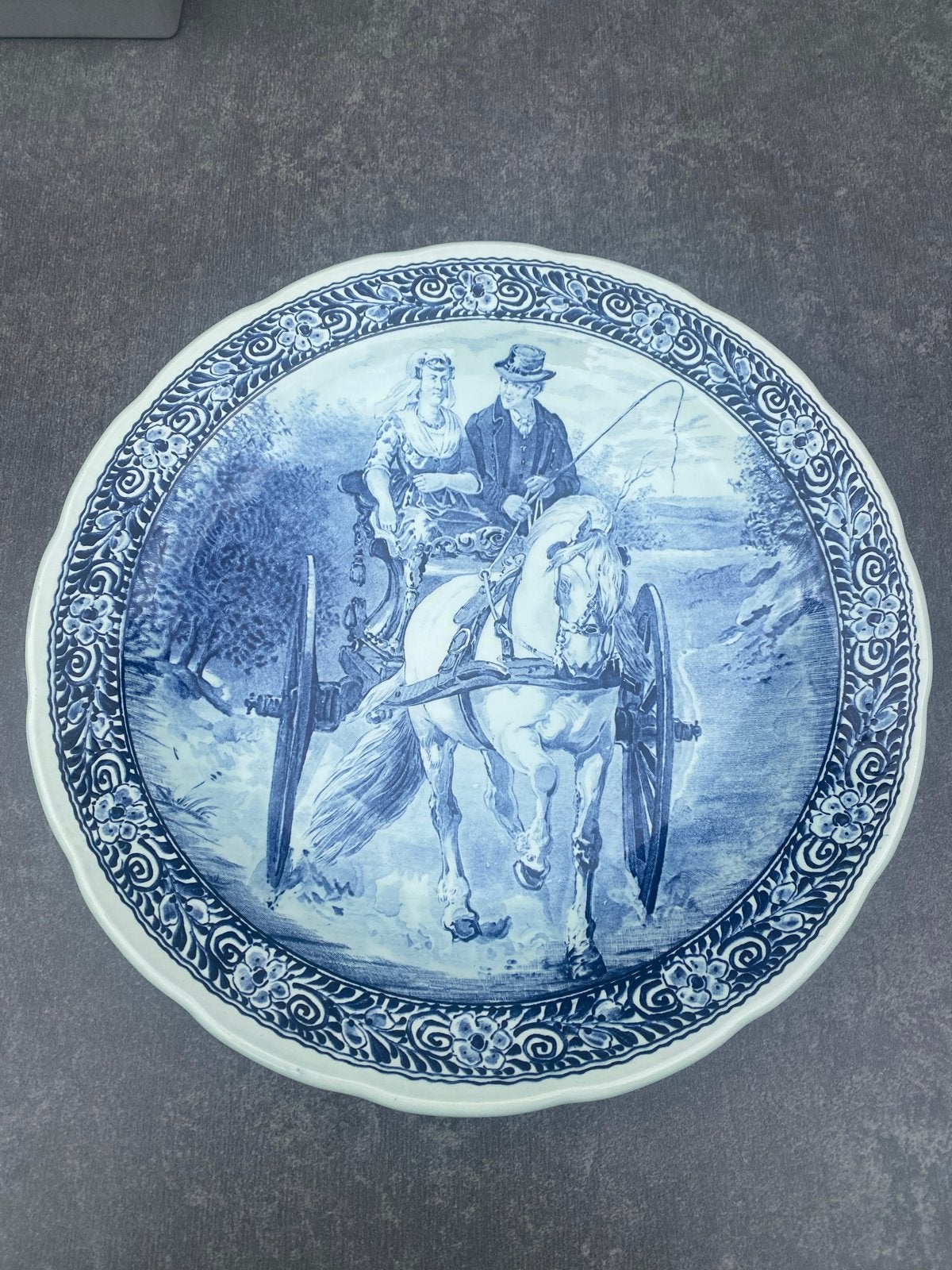 Boch Delft Wandbord met Koets Scène, Ophalen of Verzenden