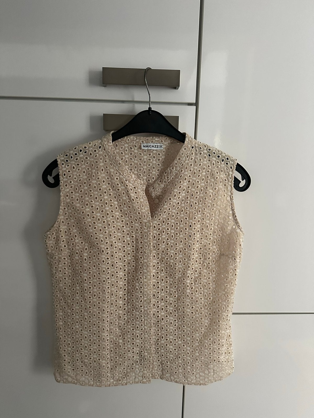 Maicazz mouwloze top met broderie, maat 38, Kleding | Dames, Ophalen of Verzenden, Zo goed als nieuw, Maat 38/40 (M), Beige