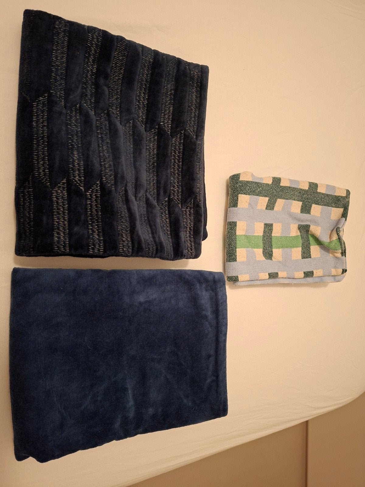 Set van 3 kussenhoezen: 2x blauw, 1x groen/blauw patroon, Gebruikt, Met print, Blauw, Ophalen of Verzenden