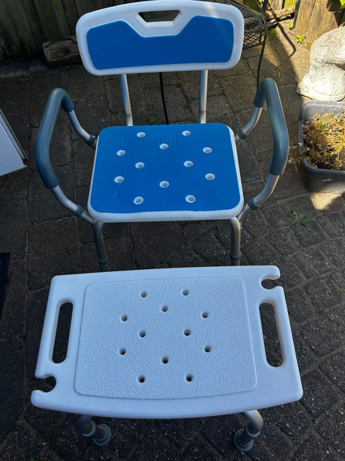 Douche stoel +krukje, Diversen, Ophalen, Zo goed als nieuw