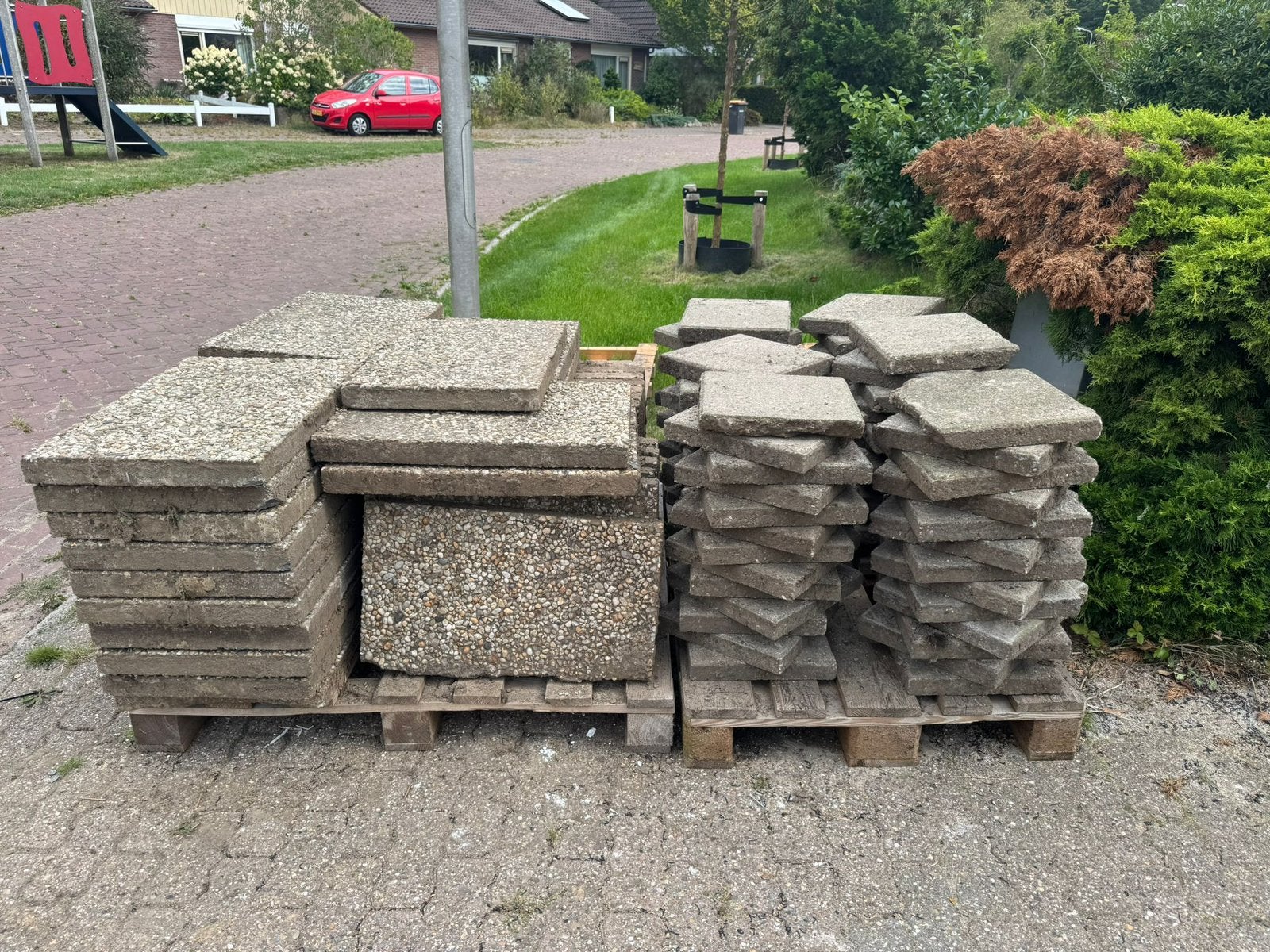 GRATIS AFHALEN! Grindtegels 40x60 en tegels 30x30, Tuin en Terras, Ophalen, Gebruikt, Beton, Terrastegels